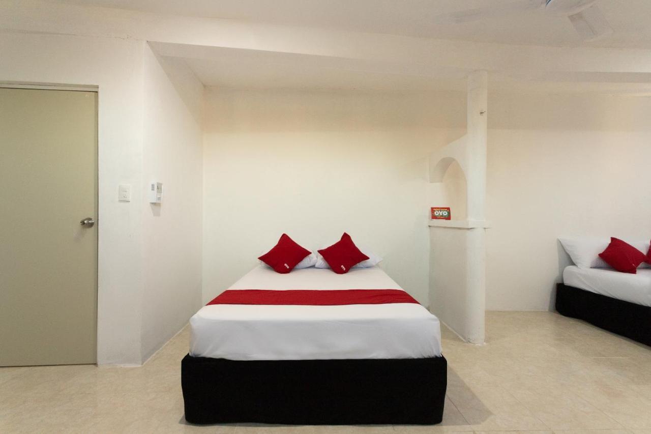 Oyo Mar Inn تيلشاك بويرتو المظهر الخارجي الصورة